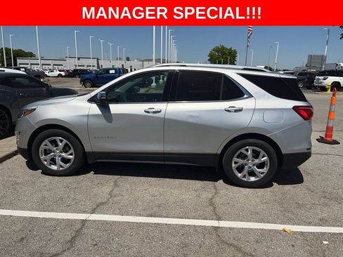 Used 2020 Chevrolet Equinox Premier FWD image 4