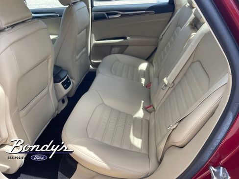 Used 2016 Ford Fusion SE w/ Equipment Group 202A FWD image 11