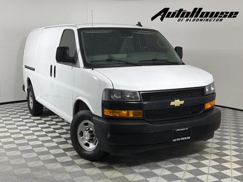 Used 2021 Chevrolet Express 2500 w/ Driver Convenience Package RWD image 1
