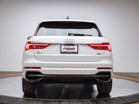 Used 2022 Audi Q3 2.0T Premium image 8