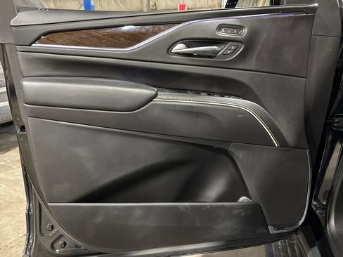 Used 2022 Cadillac Escalade Sport Platinum w/ LPO, Floor Liner Package image 8