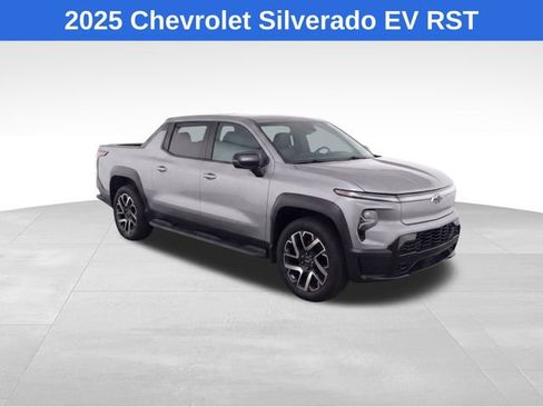 Used 2025 Chevrolet Silverado EV RST image 2