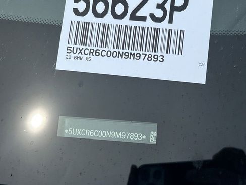 Used 2022 BMW X5 xDrive40i w/ Premium Package image 2