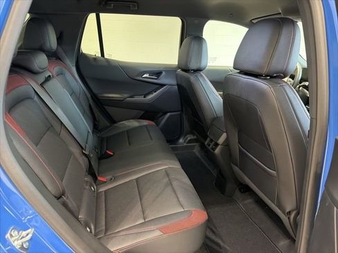 Used 2025 Chevrolet Equinox RS w/ Safety and Technology Package image 11