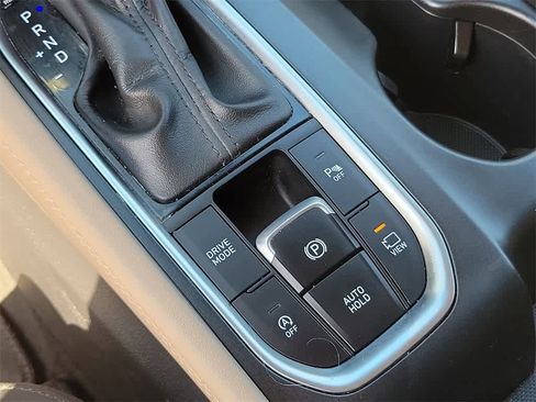 Used 2020 Hyundai Santa Fe Limited image 18