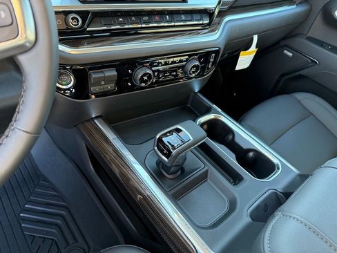 New 2026 Chevrolet Silverado 1500 LT Trail Boss w/ Convenience Package II image 16