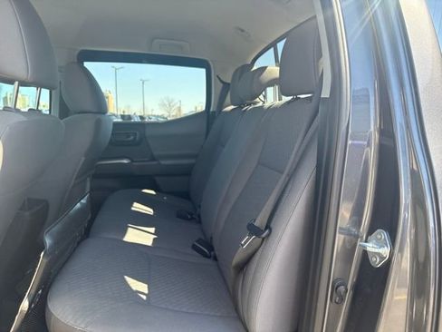 Used 2023 Toyota Tacoma SR5 AWD/4WD image 11