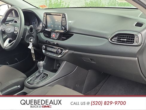 Used 2018 Hyundai Elantra GT FWD image 28