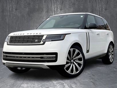 New 2025 Land Rover Range Rover SE