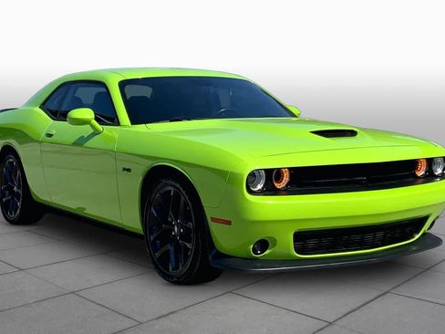 Used 2023 Dodge Challenger R/T w/ Blacktop Package RWD image 3