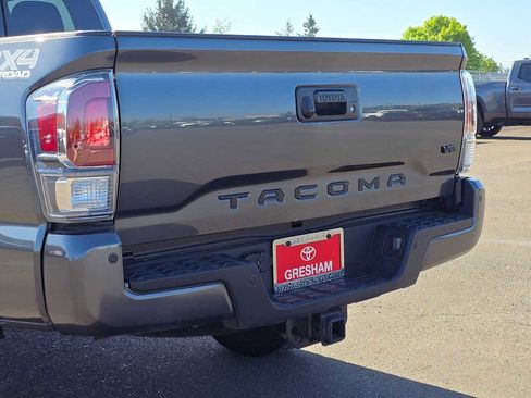 Certified 2023 Toyota Tacoma TRD Off-Road w/ Technology Package AWD/4WD image 14
