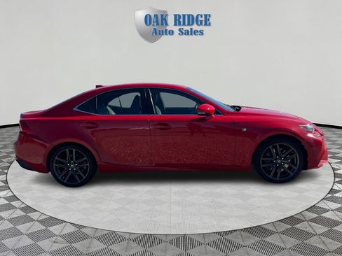 Used 2016 Lexus IS 350 image 4