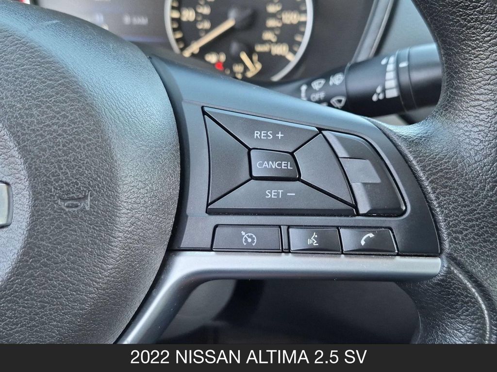 Used 2022 Nissan Altima 2.5 SV FWD image 18