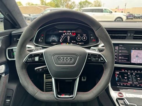 Used 2024 Audi RS 7 Performance AWD/4WD image 17
