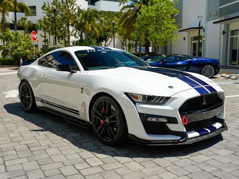 Used 2020 Ford Mustang Shelby GT500 w/ Technology Package RWD image 38
