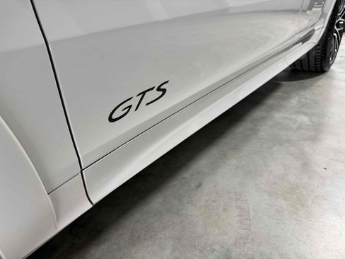 Used 2022 Porsche Cayenne GTS AWD/4WD image 45