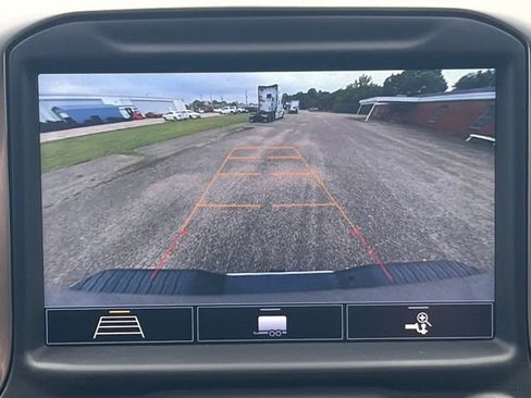 Used 2020 Chevrolet Silverado 2500 LT w/ Texas Edition AWD/4WD image 25