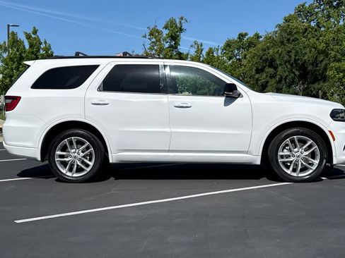 Used 2024 Dodge Durango GT image 10