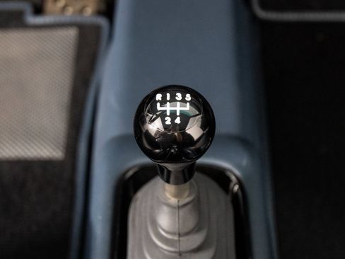 Used 1991 Porsche 911 Carrera image 35