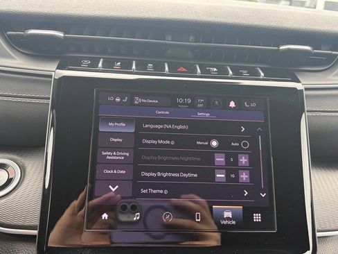 Used 2024 Hyundai Venue SE FWD image 46