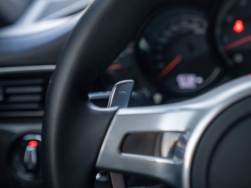 Certified 2015 Porsche 911 Turbo image 7