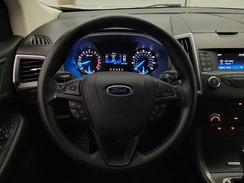 Used 2017 Ford Edge SE FWD image 22