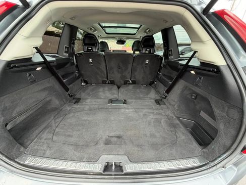 Used 2017 Volvo XC90 T6 Momentum AWD/4WD image 12