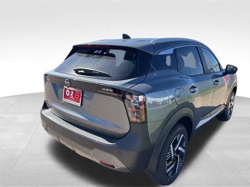 New 2026 Nissan Kicks SV w/ SV Premium Package FWD image 5