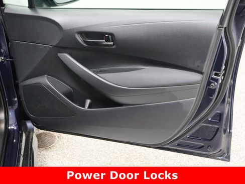 Used 2022 Toyota Corolla LE image 31