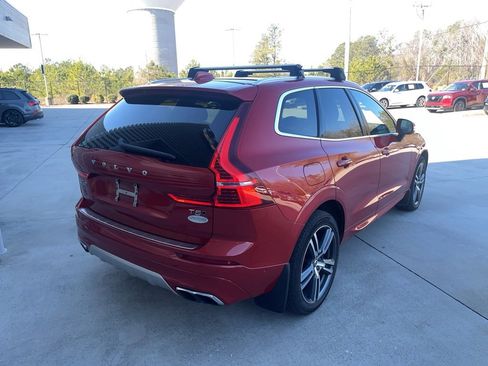 Used 2018 Volvo XC60 T5 Momentum w/ Advanced Package image 4
