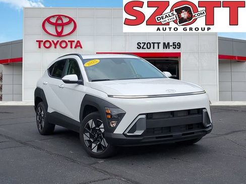Used 2025 Hyundai Kona SEL AWD/4WD image 1