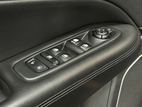 Used 2020 Jeep Compass Latitude image 20