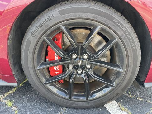 Used 2025 Ford Mustang GT Premium RWD image 12