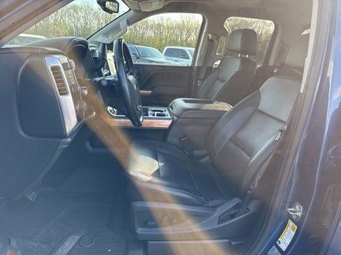 Used 2017 Chevrolet Silverado 1500 LTZ w/ Sport Package AWD/4WD image 13