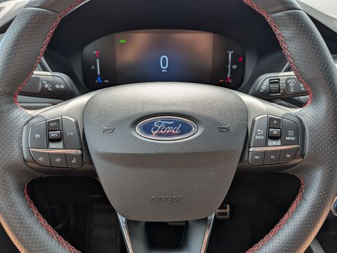 Used 2023 Ford Escape ST-Line Select AWD/4WD image 25