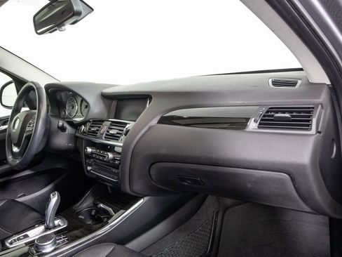 Used 2017 BMW X3 sDrive28i image 16
