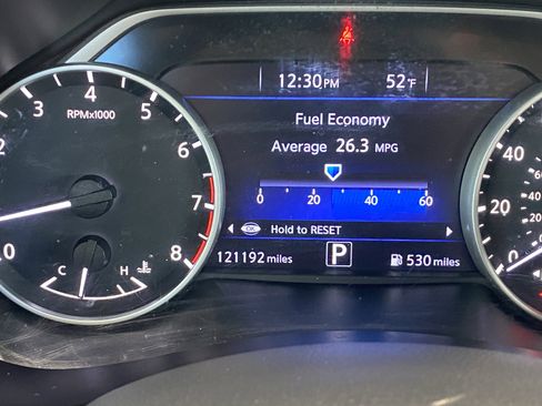 Used 2018 Nissan Murano S image 5