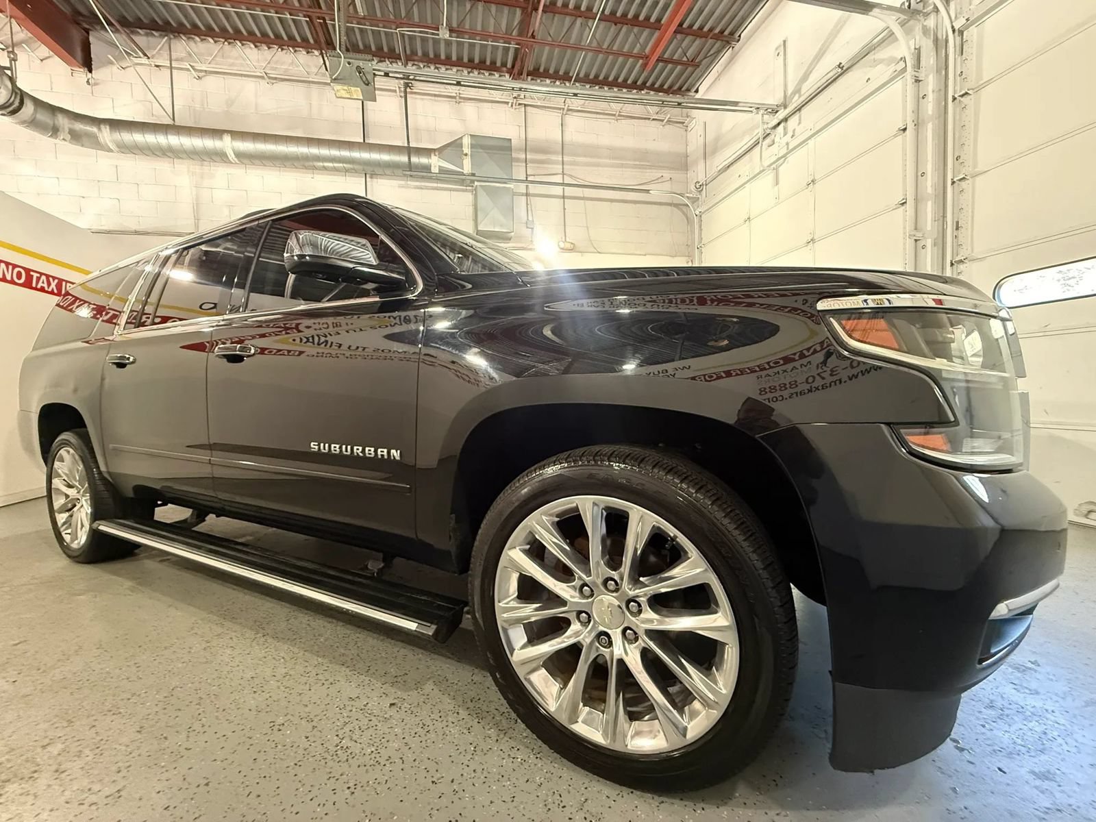 Used 2019 Chevrolet Suburban Premier w/ Premier Plus Edition AWD/4WD image 4