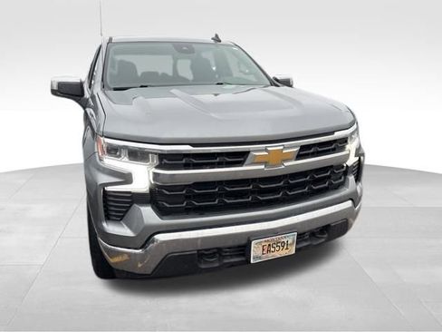 Used 2023 Chevrolet Silverado 1500 LT image 2