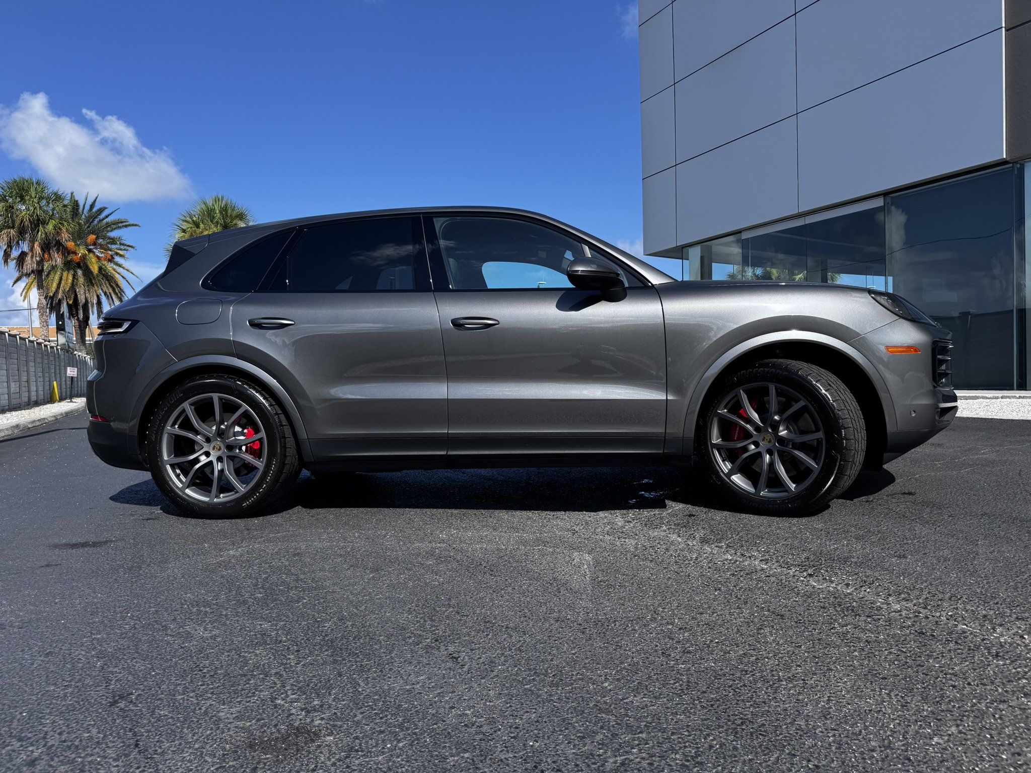 Certified 2024 Porsche Cayenne S AWD/4WD image 3
