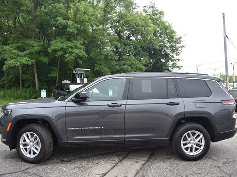 Used 2025 Jeep Grand Cherokee L Laredo w/ Trailer Tow Package image 3