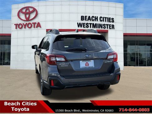 Used 2018 Subaru Outback 2.5i Limited image 9