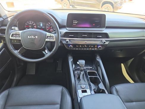 Certified 2022 Kia Telluride S FWD image 7