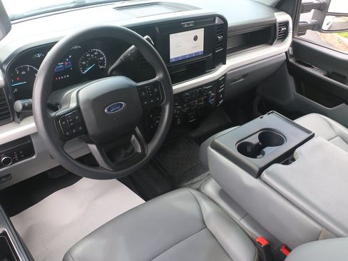Used 2025 Ford F250 XL w/ XL Off-Road Package AWD/4WD image 9