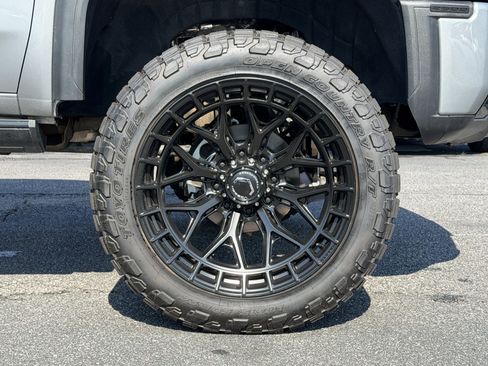 Used 2025 GMC Sierra 2500 Denali Ultimate AWD/4WD image 13