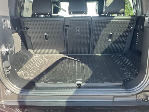 Used 2026 Land Rover Defender 110 S AWD/4WD image 30