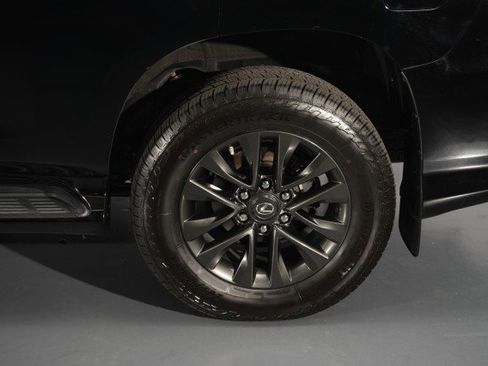 Used 2020 Lexus GX 460 Premium w/ Premium Package AWD/4WD image 49