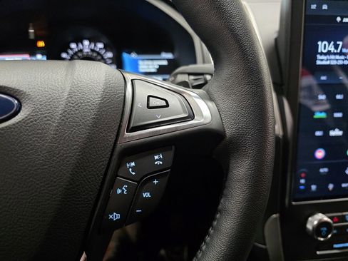 Used 2024 Ford Edge SEL w/ Convenience Package image 26