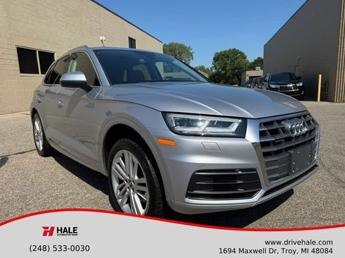 Used 2018 Audi Q5 2.0T Premium Plus w/ Premium Plus Package AWD/4WD image 1