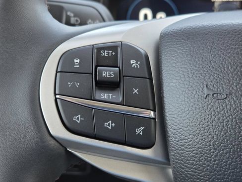 New 2026 Ford Explorer Active RWD image 19